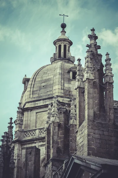 Koepel van de kathedraal van toledo — Stockfoto
