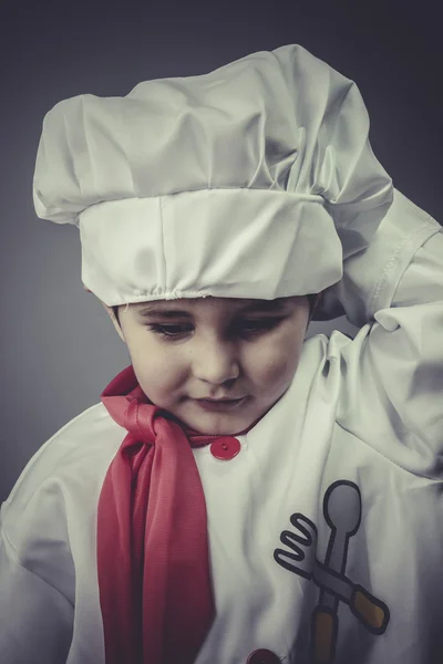 Criança vestido engraçado chef — Fotografia de Stock