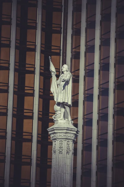 Estatua de Cristóbal Colón —  Fotos de Stock