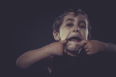 erkek giyimli Rock'çı