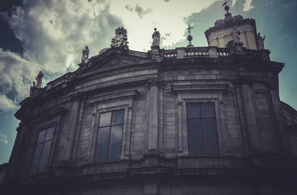 Madrid şehir kilise, görüntü — Stok fotoğraf