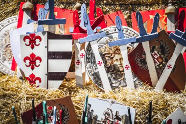 el yapımı ahşap kılıç