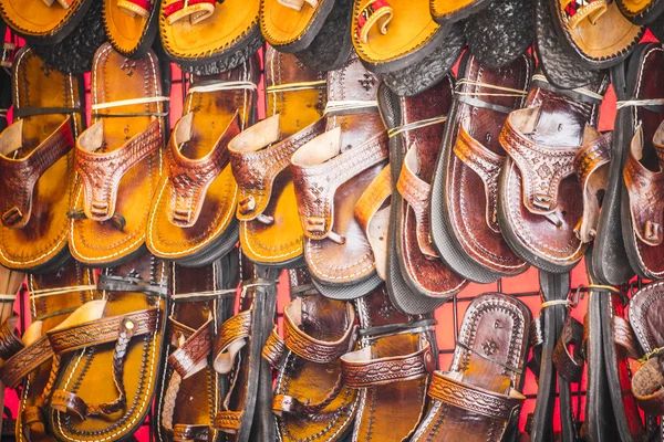 Puestos de cuero artesanal —  Fotos de Stock