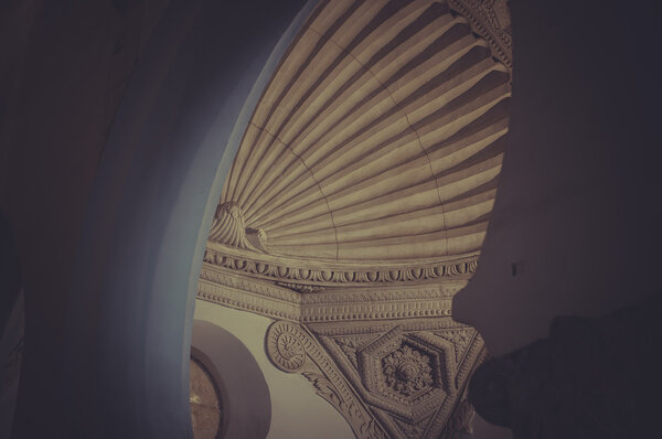 Древняя синагога в еврейском квартале
