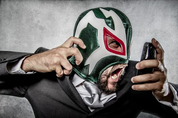 Mann mit mexikanischer Wrestlermaske — Stockfoto