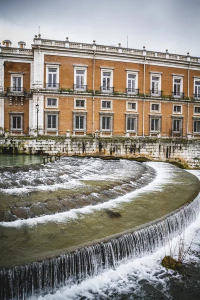 Okrasné fontány paláce aranjuez — Stock fotografie