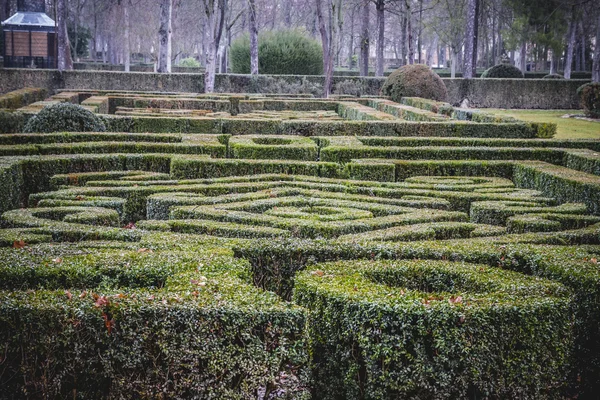 Dekorativa fontäner av slotten av aranjuez — Stockfoto