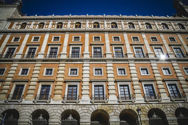 Toledo alcazar fästning — Stockfoto