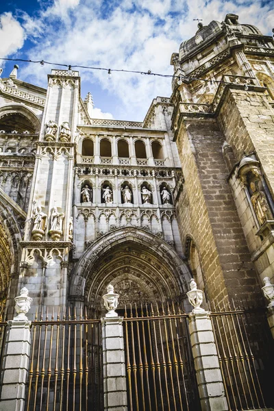 Majestätische kathedrale von toledo — Stockfoto