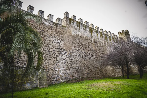 Medieval walls of the city of Toledo — Stock Photo, Image