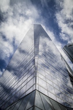 Cam cepheli gökdelen