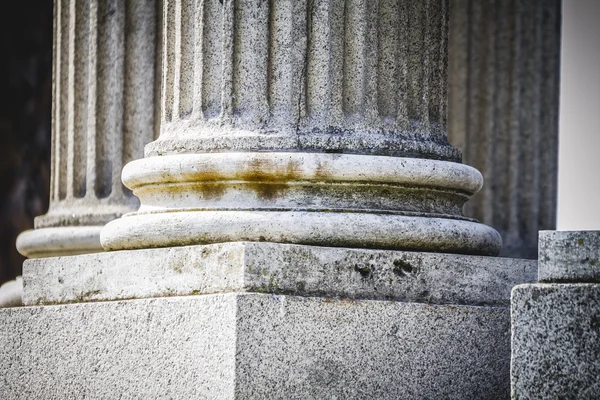 Grieks-stijl kolommen — Stockfoto