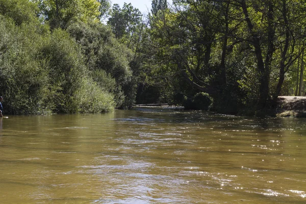 Alberche rivieroever in Toledo — Stockfoto