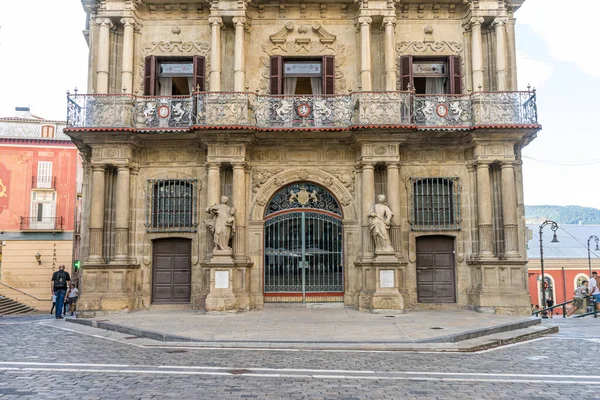 Fachada Del Ayuntamiento Pamplona Edificio Emblemático Desde Donde Lanza Chupinazo — Foto de Stock