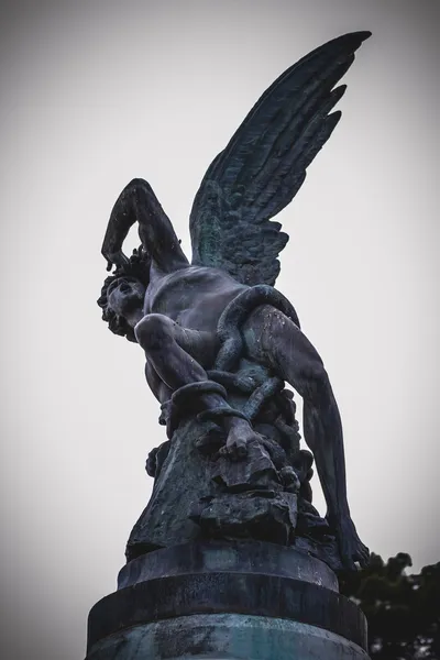 Bronze sculpture with demonic gargoyles — Stock Photo, Image