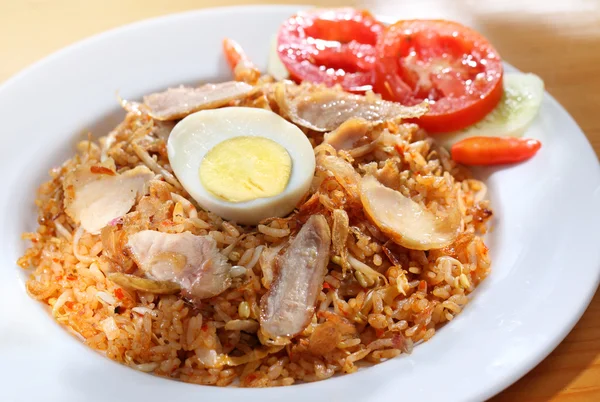 Indonesiska stekt ris — Stockfoto