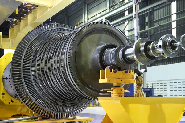 Industrieturbine in der Werkstatt — Stockfoto