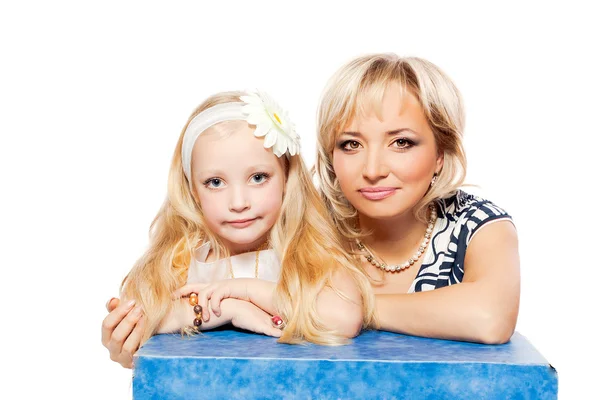 Young beautiful mother and her little daughter — Stock Photo, Image