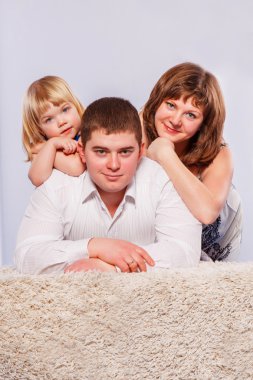 mutlu ve eğlenceli aile yüzleri