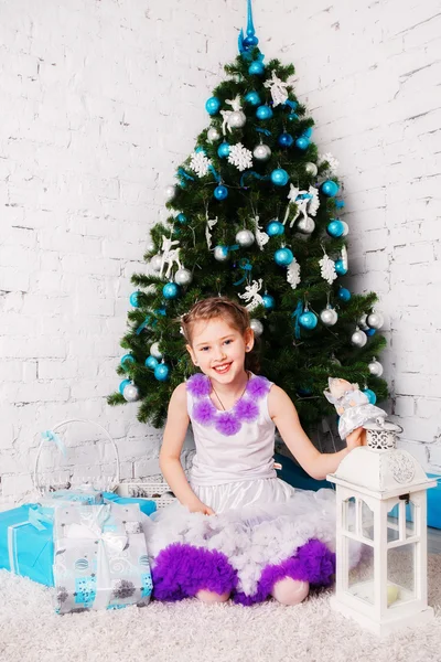 Noel mutlu küçük kıza — Stok fotoğraf