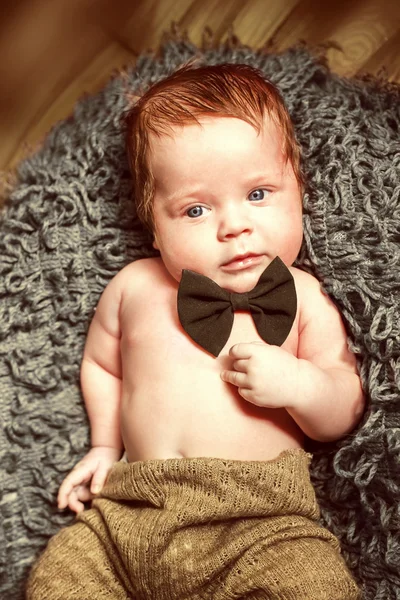 Bebé recién nacido. Adorable bebé recién nacido — Foto de Stock
