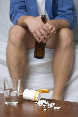 Uyuşturucu ve alkol kötüye kullanımı