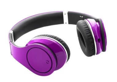 Kulaklıklar beyaz arkaplanda izole edilmiş.