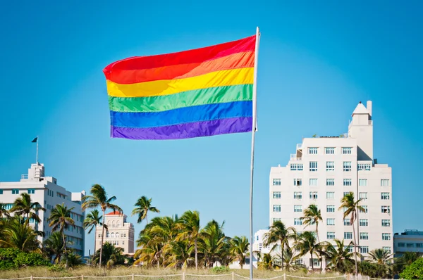 Tęczowa flaga dumy gejowskiej, miami beach, florida, Stany Zjednoczone Ameryki — Zdjęcie stockowe