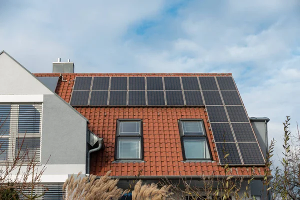 Rooftop Solar Panels Spring Day — Stockfoto