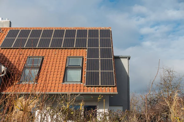 Azotea Con Paneles Solares Día Primavera — Foto de Stock