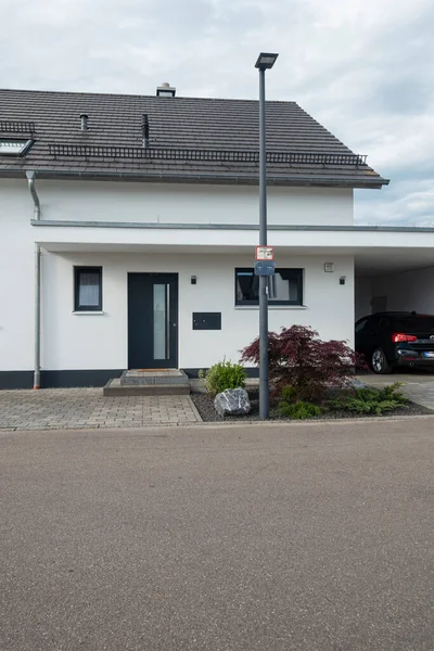 Moderne Hausfassade Süddeutschland — Stockfoto