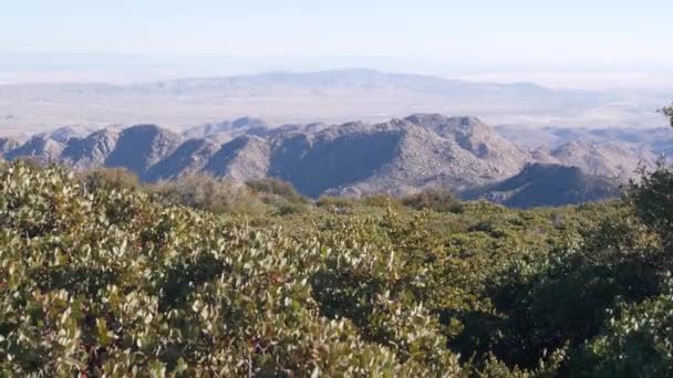 Montañas y colinas, valle del desierto, California desierto, EE.UU. senderismo Mt Laguna. — Vídeo de stock