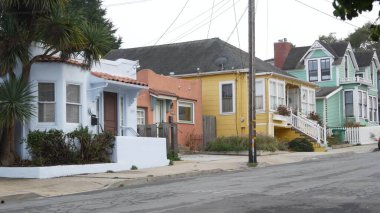 Eski Victoria tarzı evler, tarihi Monterey, California. Koloni mimarisi