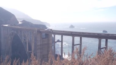 Bixby Creek Köprüsü, Pasifik kıyısı otoyolu 1, Cabrillo yolu. Kaliforniya, Big Sur.