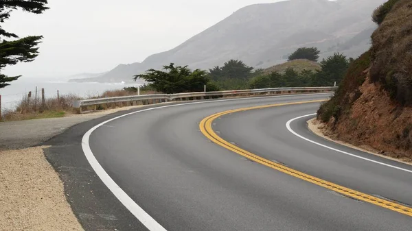 Pacific Coast Highway Cabrillo Road Ocean Foggy California Big Sur — Stockfoto