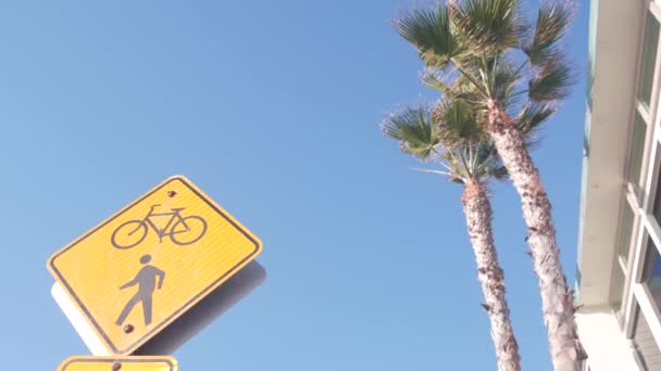 Pedestrian Bike Crossing Warning Yellow Road Sign City Street California — Stock Video