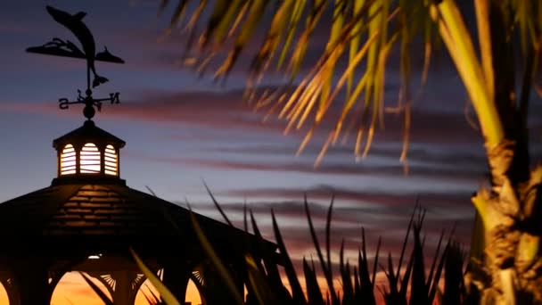 Sunset Cloudscape Gazebo Silhouette Beach Twilight Dusk Clouds Dramatic Purple — Stock Video