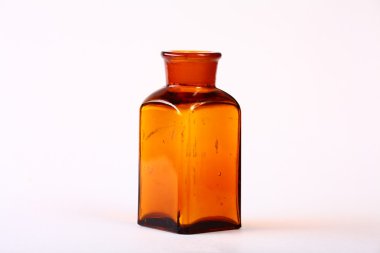 tıbbi kahverengi renkli cam şişe