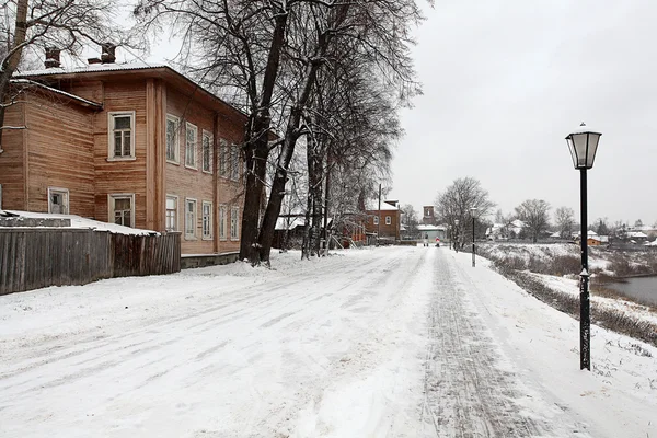 Zasněžené ulice ve winter parku — Stock fotografie