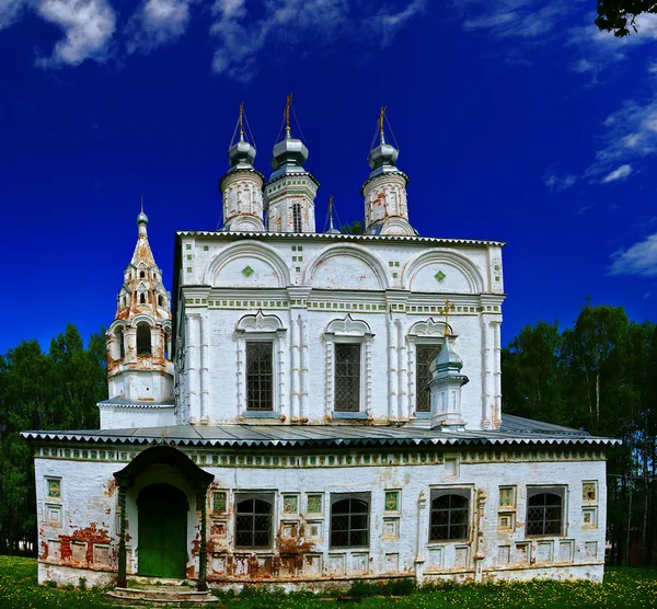 Church and the Cathedral of the summer in the sky — Stock Photo, Image