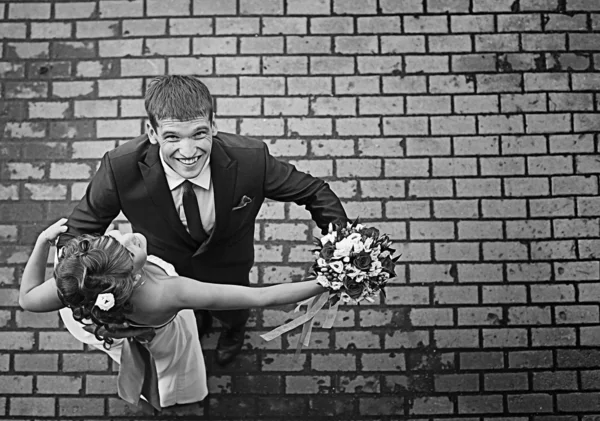 Danse de la mariée et du marié au mariage — Photo