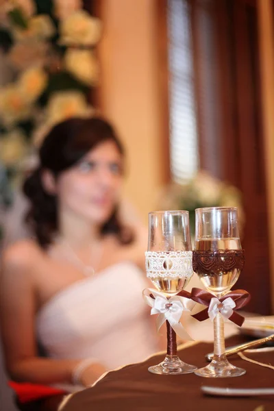 Beautiful glasses and groom wedding table serving — Stock Photo, Image