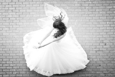 Beyaz bir elbise bir düğünde gelin