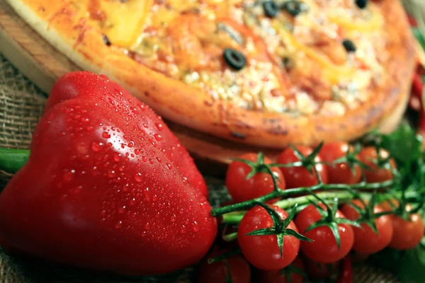 Піца з овочами — стокове фото