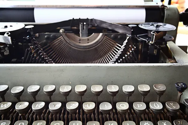 Vintage typewriter — Stock Photo, Image