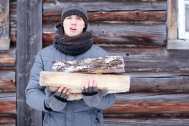 adam yangın için günlükleri