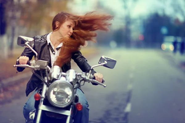 Girl on motorcycle — Stock Photo, Image