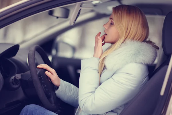 Piepsender Autofahrer — Stockfoto