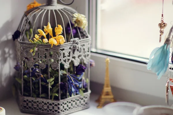 Flowers on window sill — Stock Photo, Image