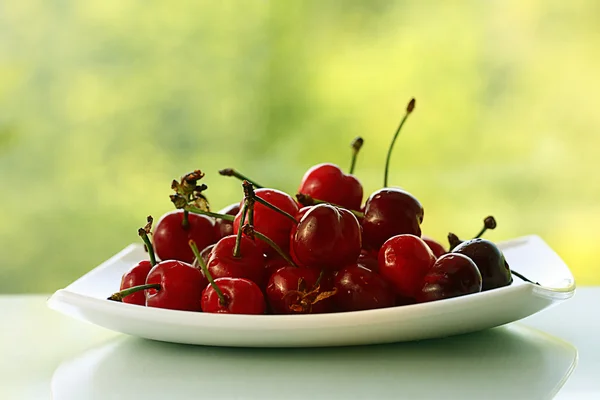 Rote Kirschen — Stockfoto